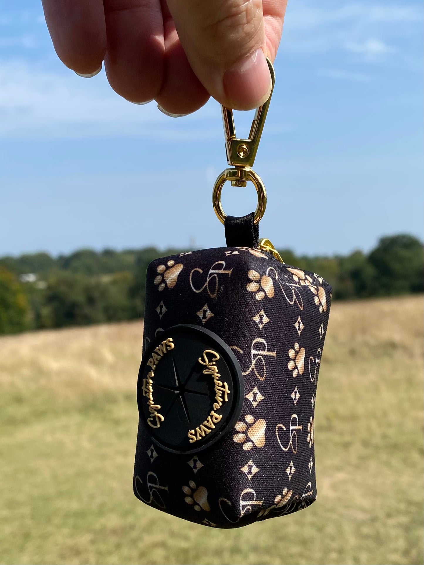 Signature BLACK Poo Bag Holder